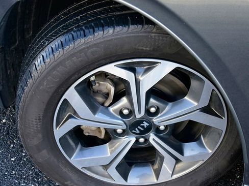 Used 2020 Kia Forte LXS image 28