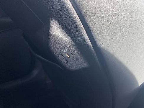 Certified 2023 Kia Niro EX image 35