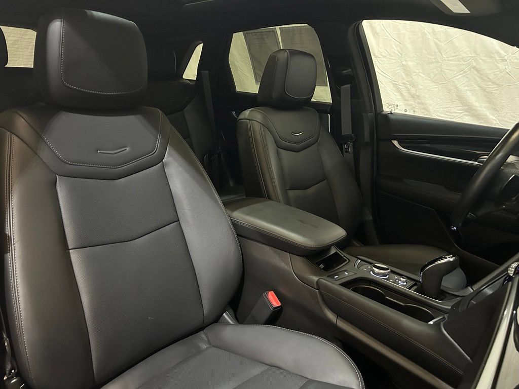 Used 2024 Cadillac XT5 Premium Luxury FWD image 41