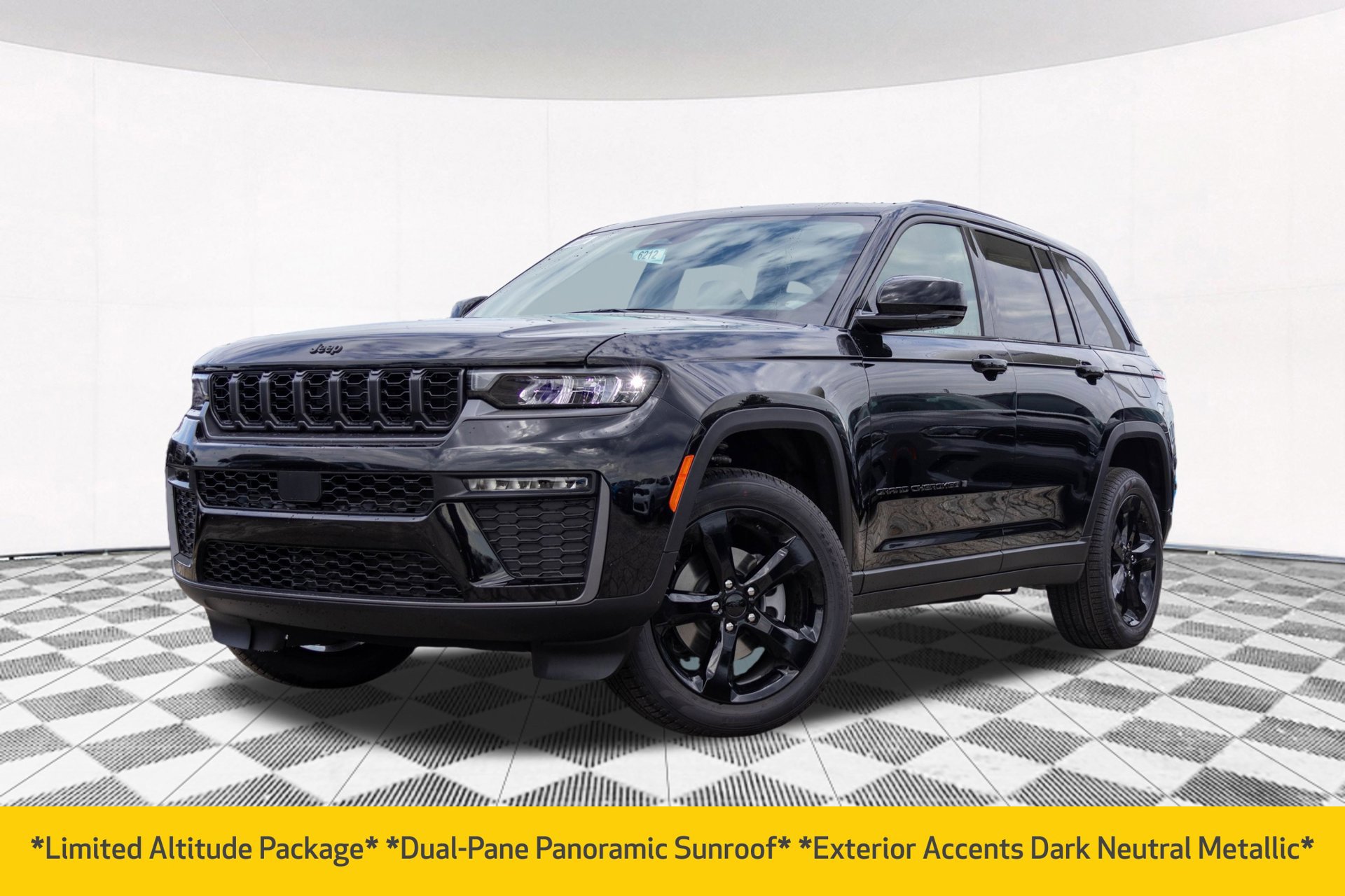 New 2026 Jeep Grand Cherokee Limited w/ Limited Altitude Package AWD/4WD image 2