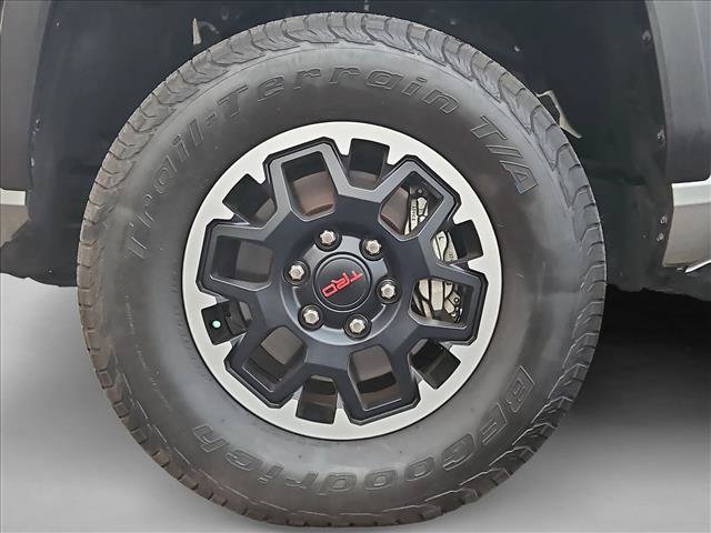 Certified 2024 Toyota Tacoma TRD Off-Road AWD/4WD image 29