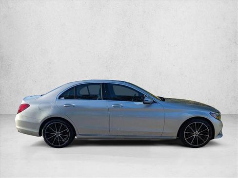 Used 2021 Mercedes-Benz C 300 Sedan image 4