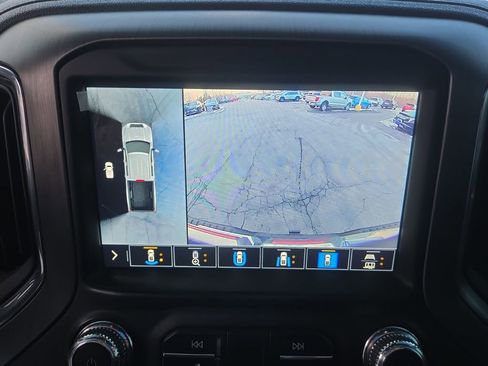 Used 2023 GMC Sierra 3500 Denali w/ Denali Black Diamond Edition image 21