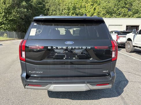 Used 2025 Ford Expedition Max Platinum AWD/4WD image 17