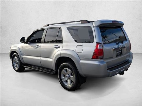Used 2008 Toyota 4Runner SR5 image 7