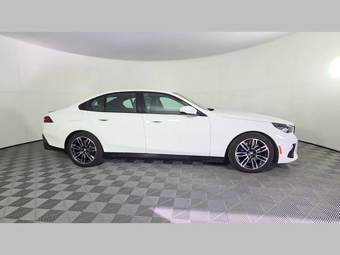 Used 2024 BMW 530i xDrive w/ M Sport Package AWD/4WD image 35