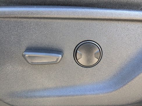 Used 2024 Ford F150 XLT w/ Mobile Office Package image 20