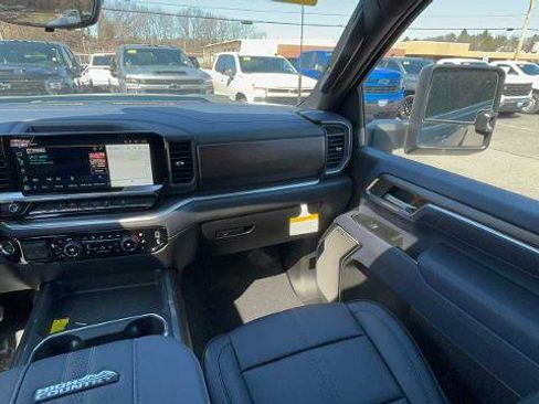 Used 2026 Chevrolet Silverado 2500 High Country w/ High Country Premium Package AWD/4WD image 30
