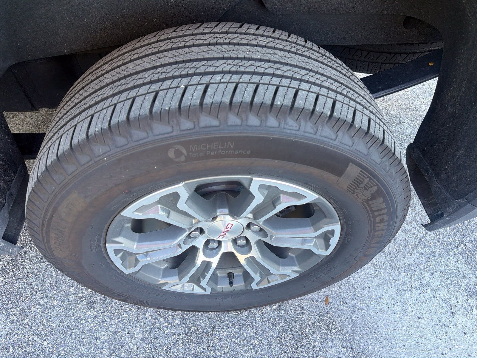 Used 2026 GMC Sierra 1500 SLT AWD/4WD image 11
