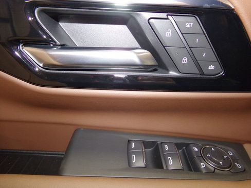 New 2025 Chevrolet Tahoe High Country image 16