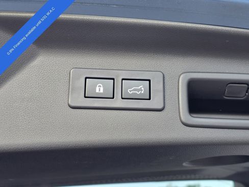 Used 2025 Subaru Forester Premium w/ Convenience Package #1 AWD/4WD image 10