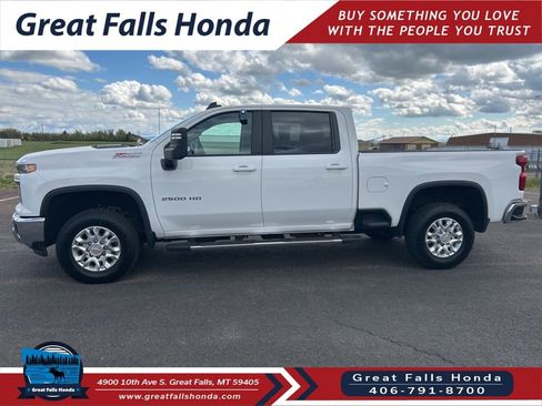 Used 2025 Chevrolet Silverado 2500 LT AWD/4WD image 4