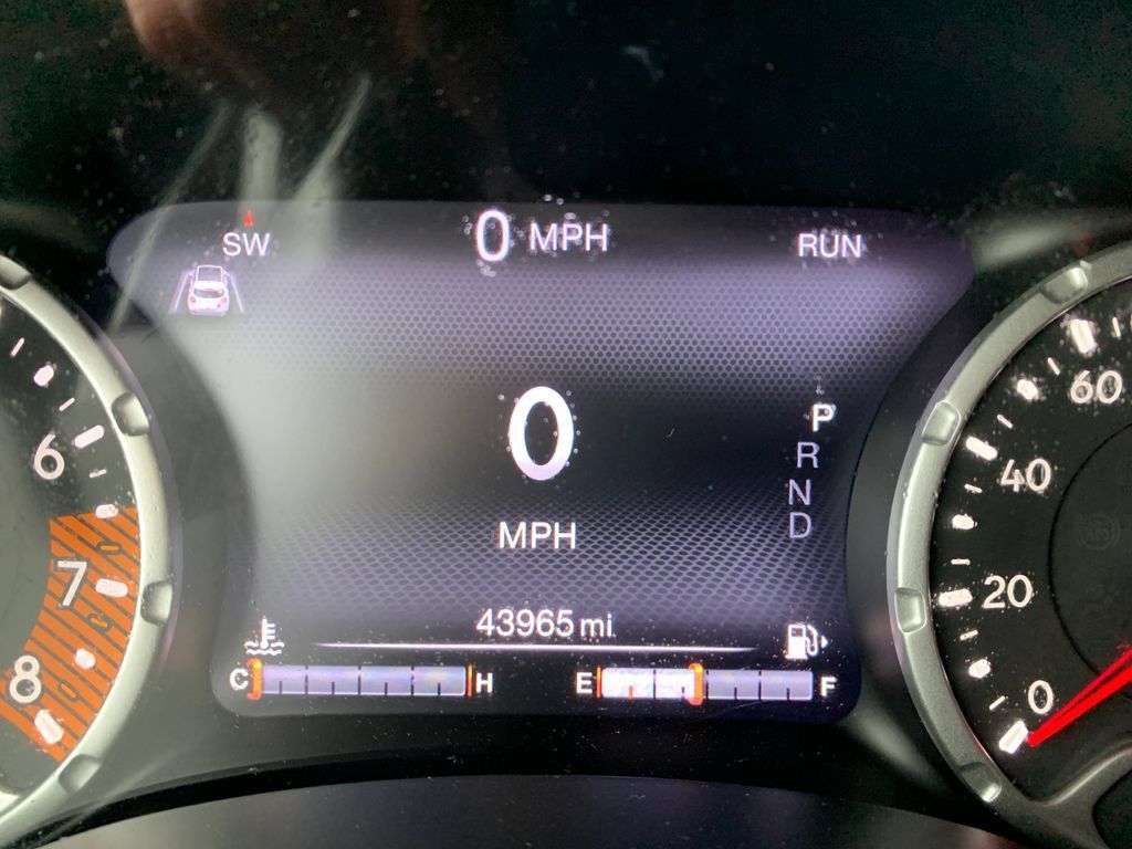 Used 2023 Jeep Renegade Latitude AWD/4WD image 29