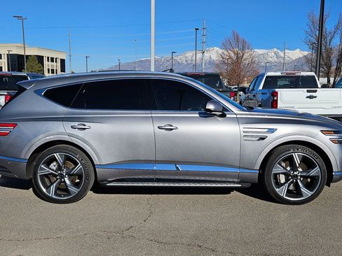 Used 2025 Genesis GV80 3.5T Prestige image 2