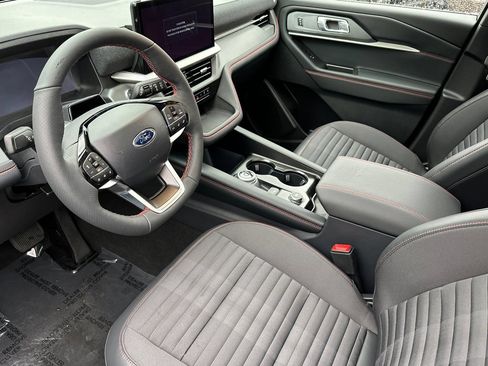 New 2026 Ford Explorer ST-Line w/ ST-Line Street Pack AWD/4WD image 9