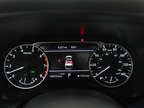 Used 2024 Nissan Rogue SV w/ SV Premium Package image 29