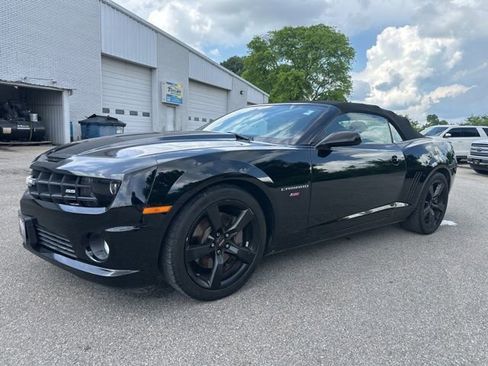 Used 2011 Chevrolet Camaro SS RWD image 1