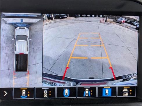 Used 2023 GMC Sierra 3500 Denali w/ Denali Ultimate Package image 15