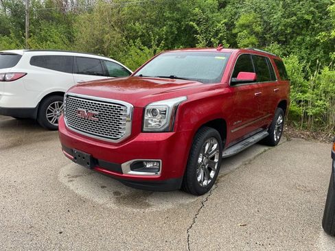 Used 2015 GMC Yukon Denali w/ Open Road Package AWD/4WD image 2