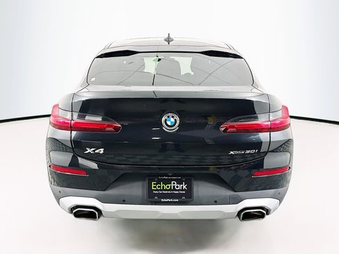 Used 2025 BMW X4 xDrive30i w/ Premium Package image 7