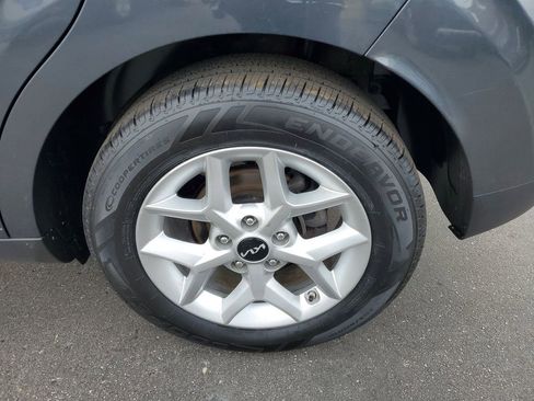 Used 2024 Kia Soul LX w/ Option Group 015 image 28