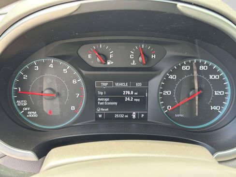 Used 2023 Chevrolet Malibu LT FWD image 23