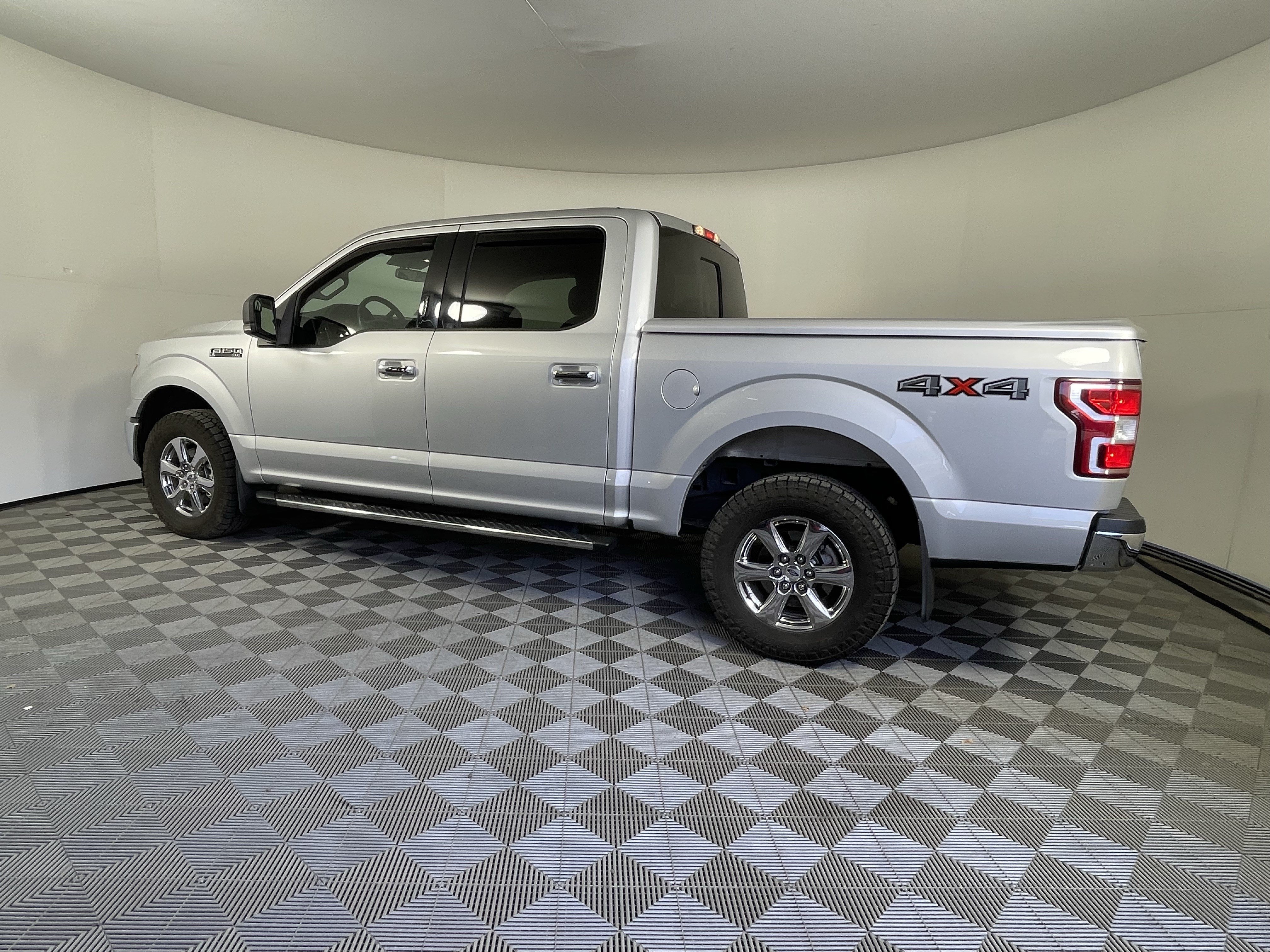 Used 2018 Ford F150 XLT w/ Equipment Group 302A Luxury AWD/4WD image 2