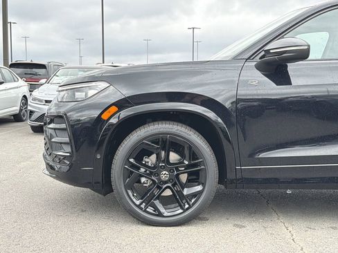 New 2026 Volkswagen Tiguan SE R-Line image 9