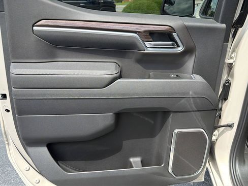 New 2026 Chevrolet Silverado 1500 RST AWD/4WD image 17