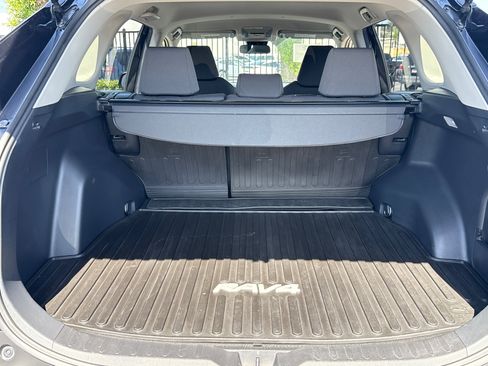 Used 2020 Toyota RAV4 XLE w/ All Weather Liner Package FWD image 11