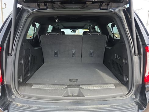 Used 2023 GMC Yukon XL AT4 w/ AT4 Premium Package AWD/4WD image 15