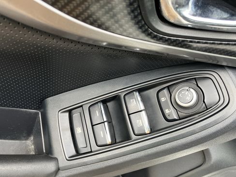 Used 2017 Subaru Impreza 2.0i Limited image 16