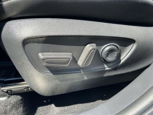Used 2022 Toyota Highlander XSE AWD/4WD image 14