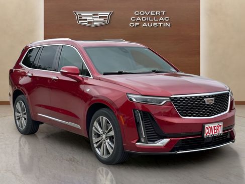 Used 2022 Cadillac XT6 Premium Luxury w/ Platinum Package AWD/4WD image 7