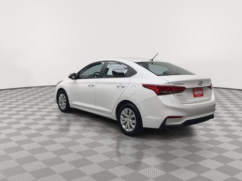Used 2020 Hyundai Accent SE FWD image 28