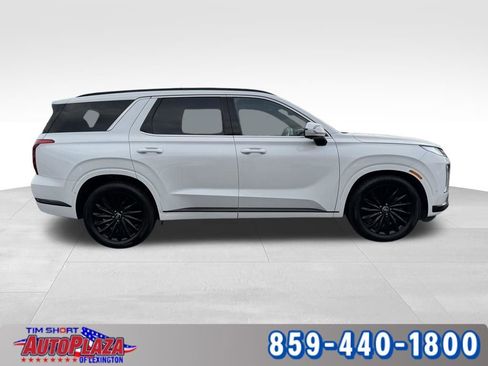 Used 2024 Hyundai Palisade Calligraphy image 9
