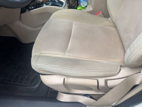 Used 2016 Nissan Rogue S FWD image 15