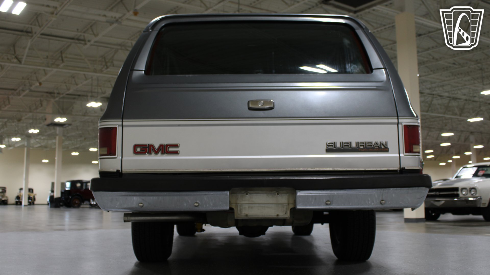 Used 1990 GMC Suburban 2WD image 30