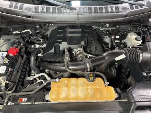 Used 2015 Ford F150 XLT w/ Equipment Group 302A Luxury image 8