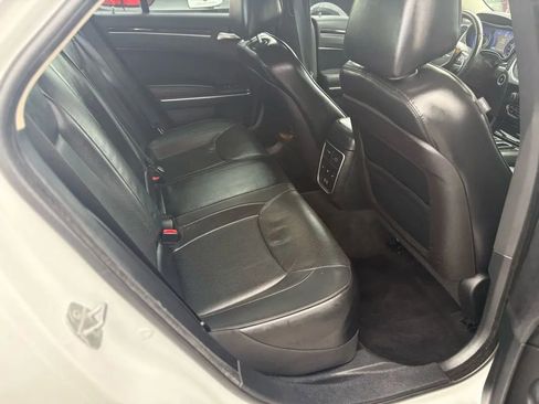 Used 2016 Chrysler 300 C AWD/4WD image 10