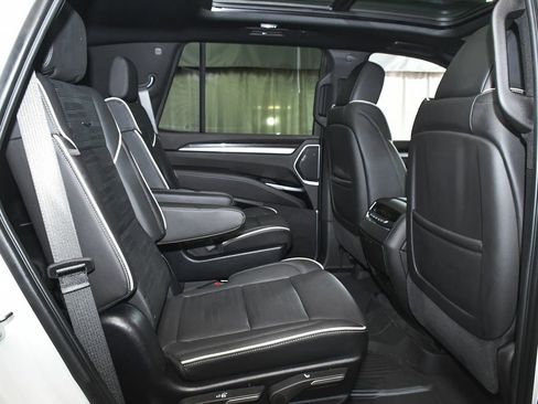 Used 2025 Cadillac Escalade Premium Luxury w/ LPO, Floor Liner Package AWD/4WD image 54