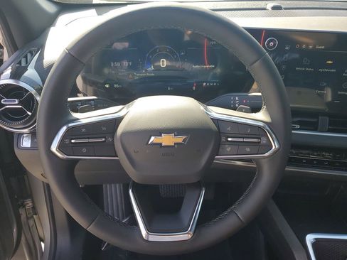 New 2026 Chevrolet Equinox LT w/ Convenience Package II FWD image 30