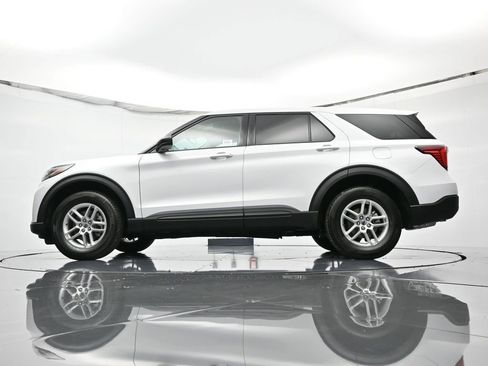 New 2026 Ford Explorer Active image 25
