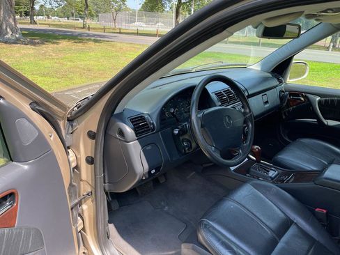 Used 2003 Mercedes-Benz ML 500 4MATIC image 23