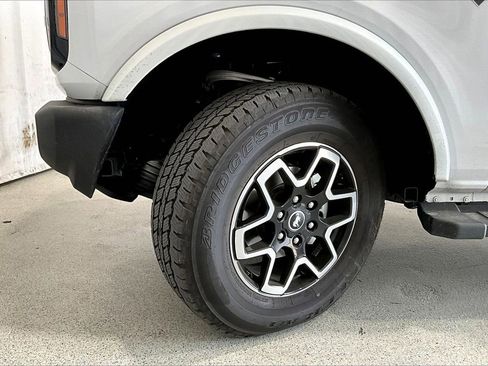Used 2024 Ford Bronco Outer Banks image 20