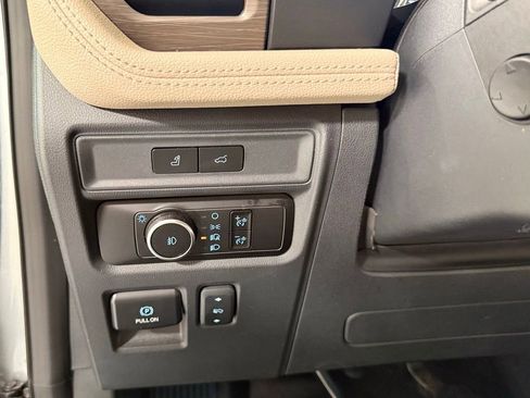 Used 2024 Ford Expedition Max Limited RWD image 15