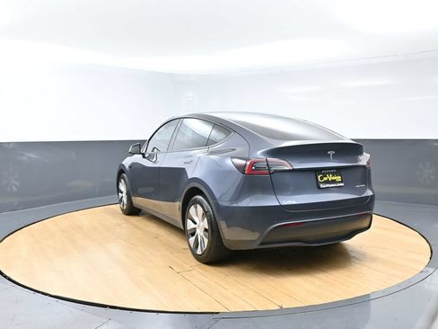 Used 2022 Tesla Model Y Long Range AWD/4WD image 7