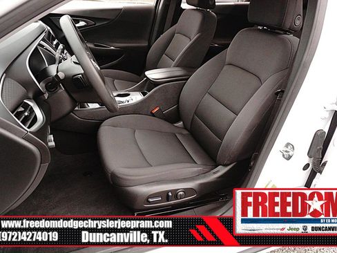 Used 2024 Chevrolet Malibu LT FWD image 13