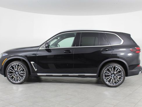 New 2026 BMW X5 xDrive40i w/ Climate Comfort Package image 2