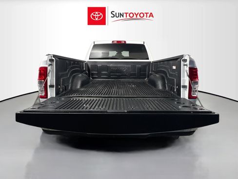 Used 2024 RAM 2500 Big Horn AWD/4WD image 34